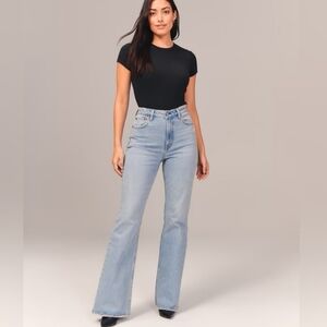 Abercrombie & Fitch The 70s Flare Jeans Highrise